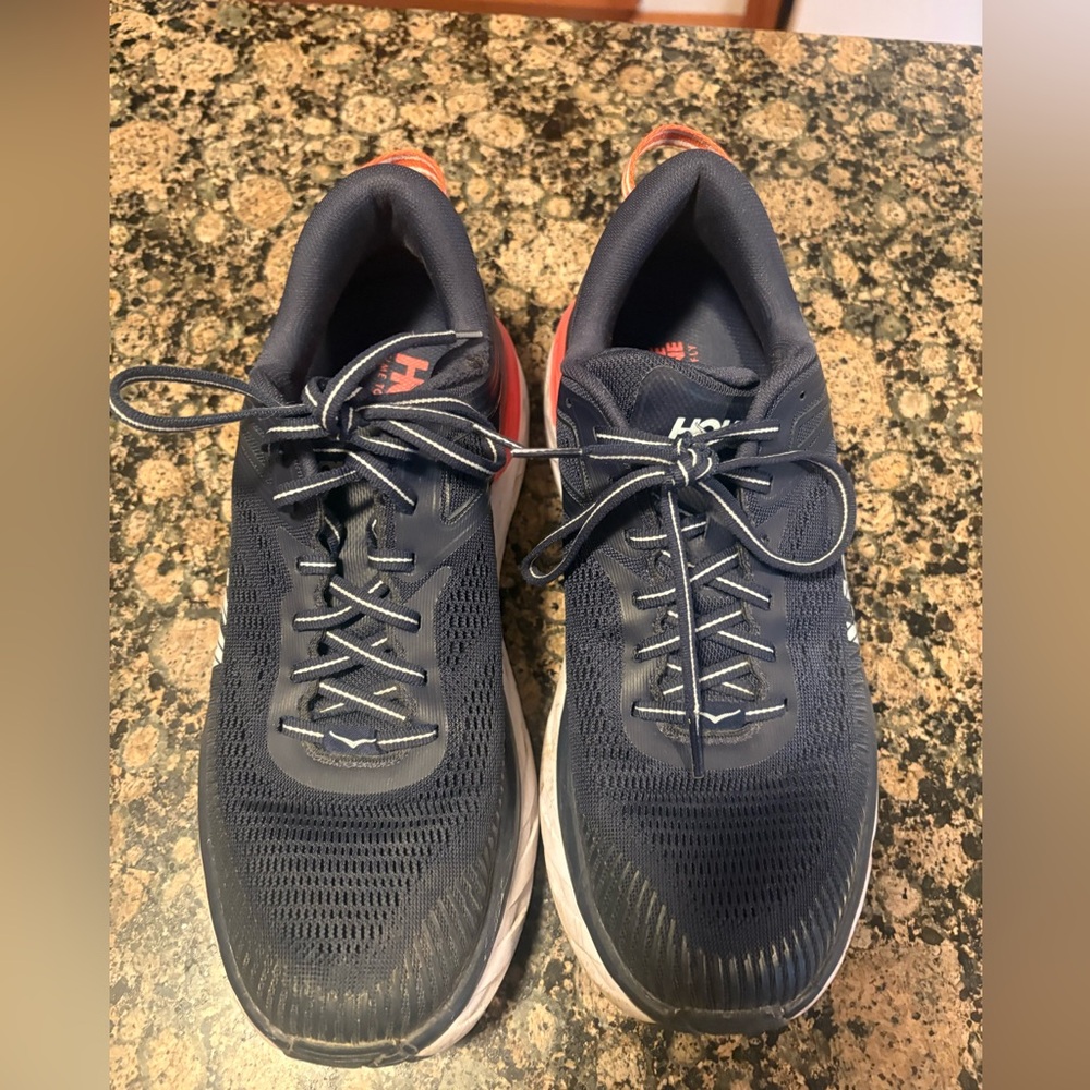Hoka Bondi 7 women’s running sneaker 9.5